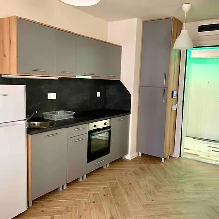 Lovely Studio Next To New Bulgarian University *